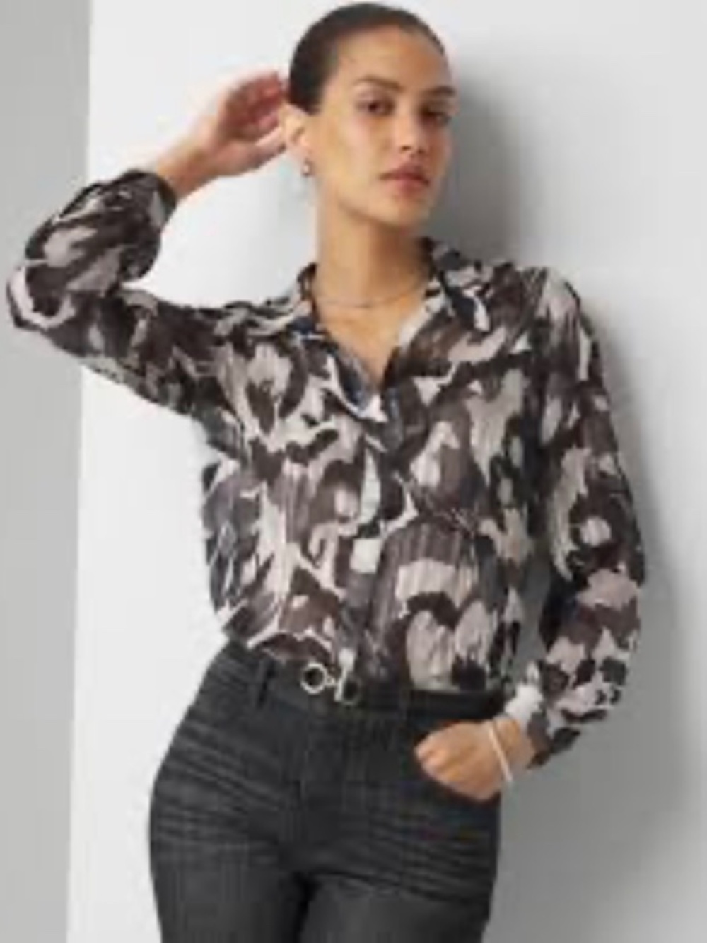 NWT White House Black Market Abstract Print Blouse w/Shadow Stripe L